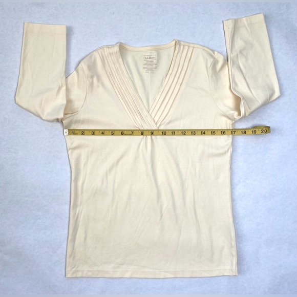 L.L. Bean Women’s Cream V-Neck 3/4 Sleeve Top T-Shirt 100% Supima Cotton Size XS - Picture 7 of 12